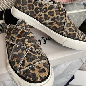 Gypsy Jass slip ons 7.5 BNIB